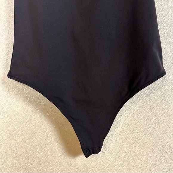 Babaton Contour Racerback Bodysuit – Black – Size L | Minimalist Normcore - Picture 5 of 10